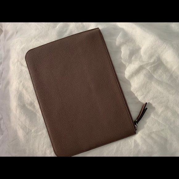 Kate Spade Larchmont Avenue Butterfly clutch - Picture 4 of 5